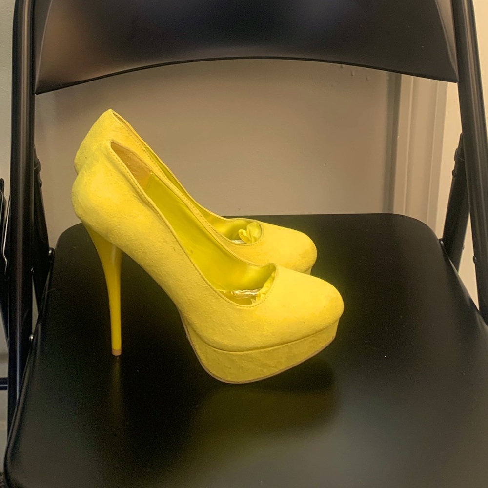 Yellow platform heels